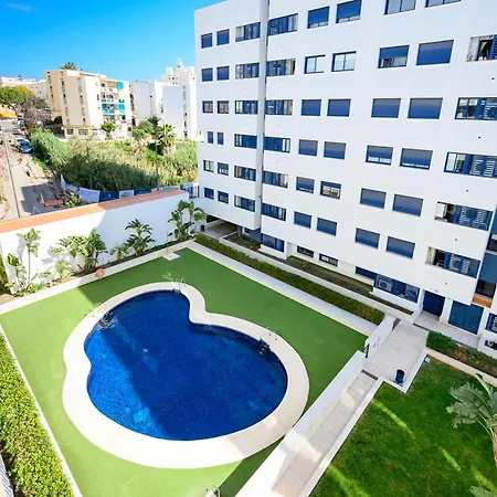 Estepona Port Bullring And Beach 2 Parkings Естепона