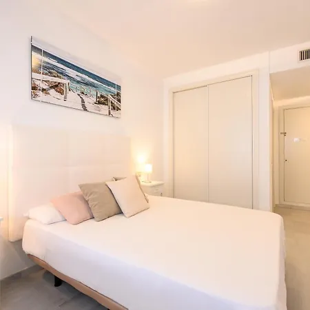 Estepona Port Bullring And Beach 2 Parkings Апартаменти Естепона