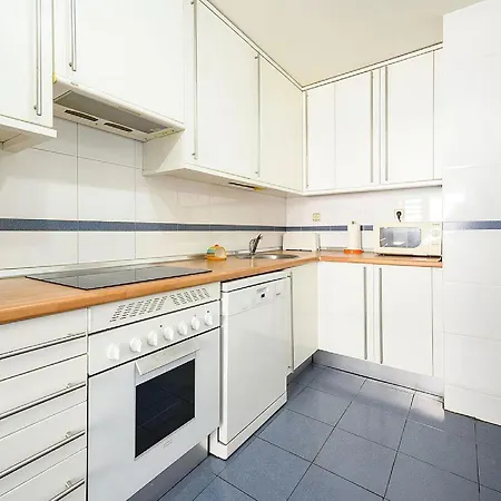 Estepona Port Bullring And Beach 2 Parkings * 에스테포나