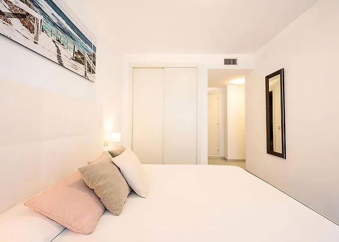 Port Bullring And 2 Parkings *