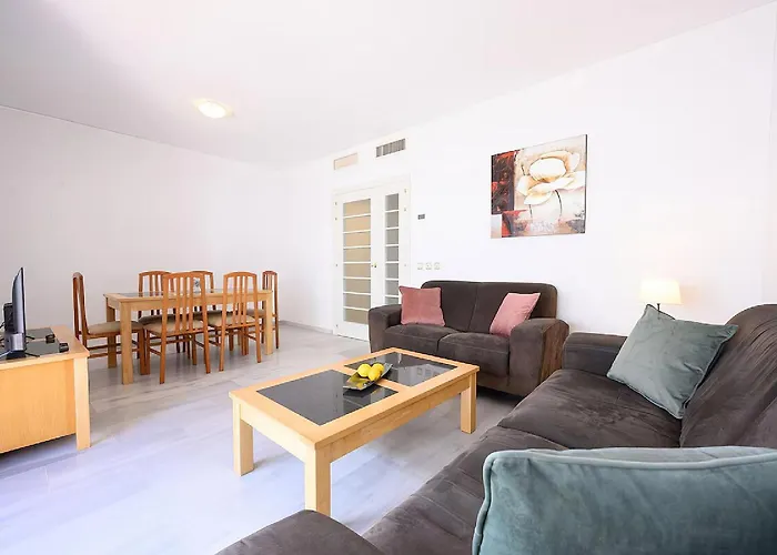 Port Bullring And 2 Parkings Apartamento Estepona