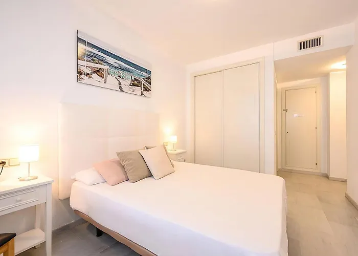 Port Bullring And 2 Parkings Apartamento Estepona